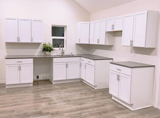 108 E 8th St, Dixon, IL 61021