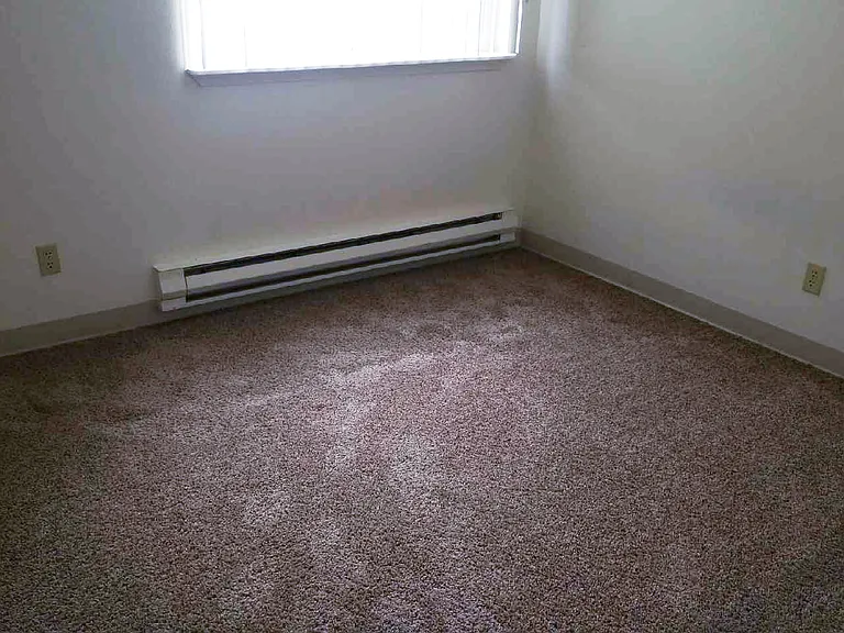 455 N Haskett St — Photo 11