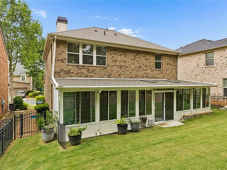 5011 Morriscastle Dr — Photo 42