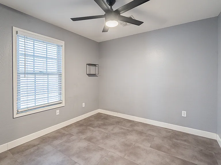 2773 S Bahama Dr — Photo 12
