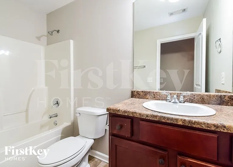 6303 Spring Cove Dr — Photo 14