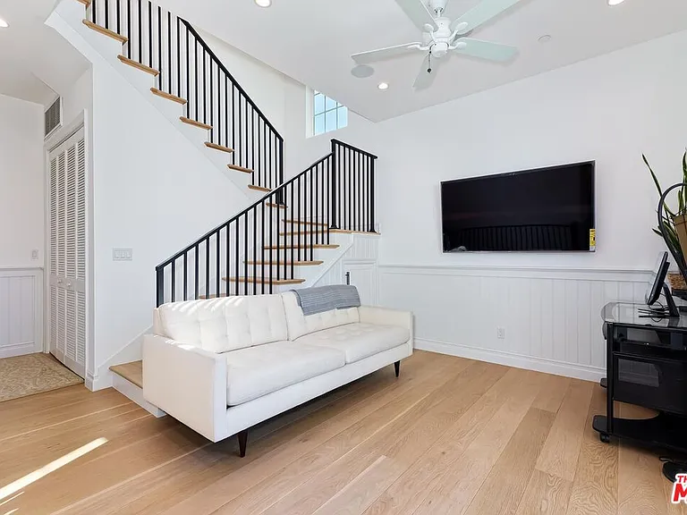 10810 Wilkins Ave — Photo 24