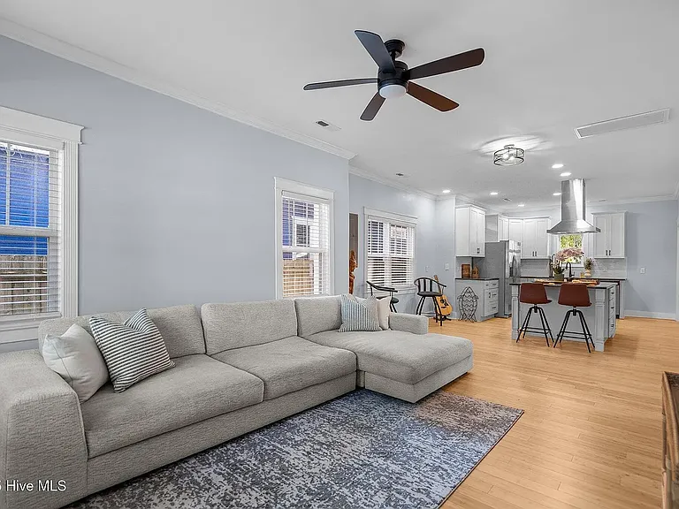 1508 Orange St — Photo 16