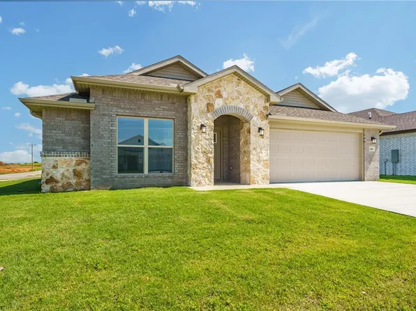 1800 Bugg St, Pea Ridge, AR 72751