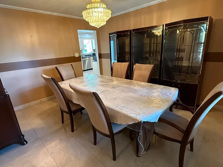 43 Jonathan Dr — Photo 9