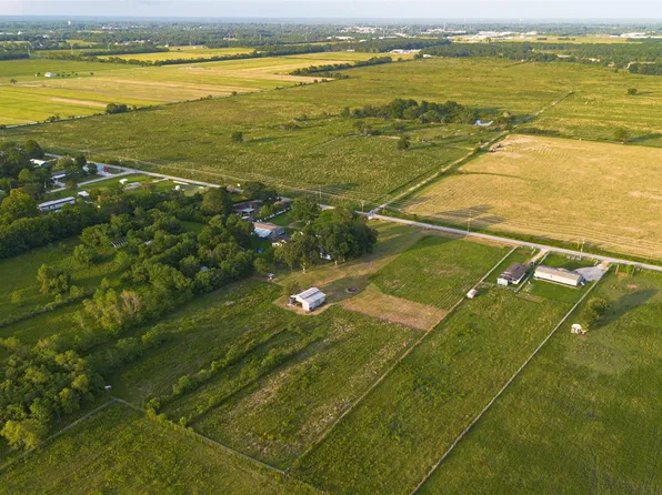 307 County Road 6021, Dayton, TX 77535