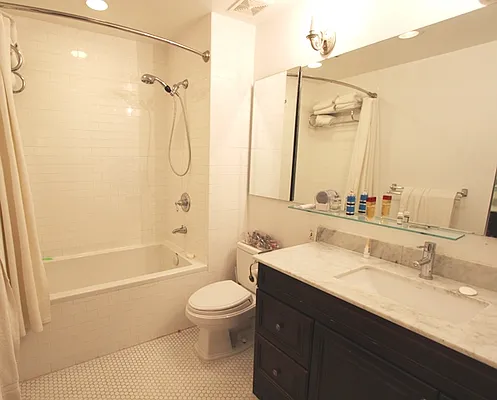 Rented by Maison International | media 9
