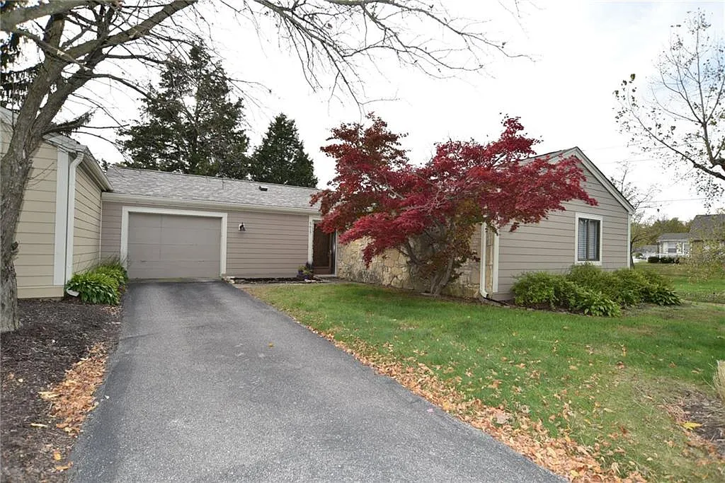 5617 Bluespruce Dr photo 1