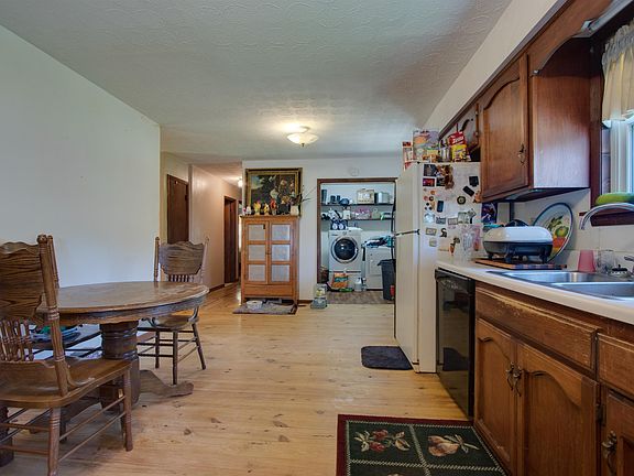 2nd image of 282 Billy Carter Ln