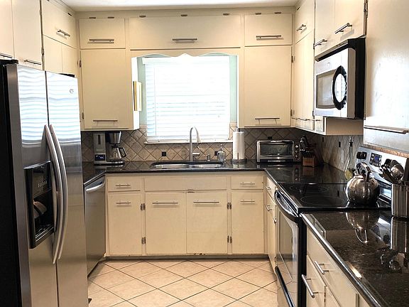 4th image of 610 Morningside Dr