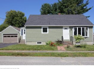 9 Holy Family St, Lewiston, ME 04240