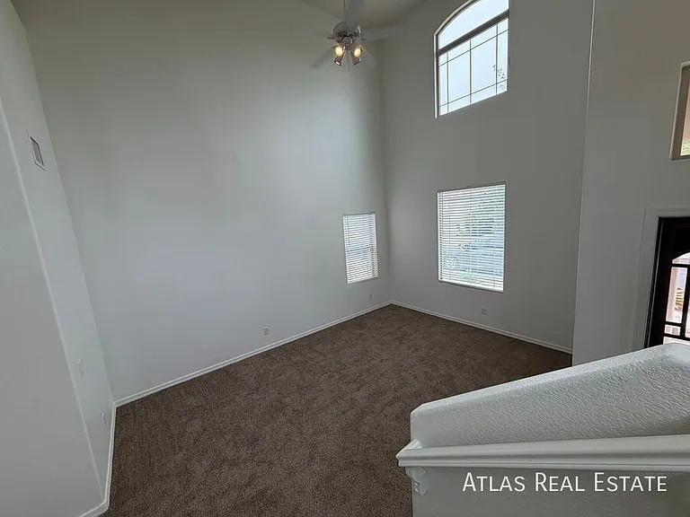 37 W Camino Rancho Palomas — Photo 5