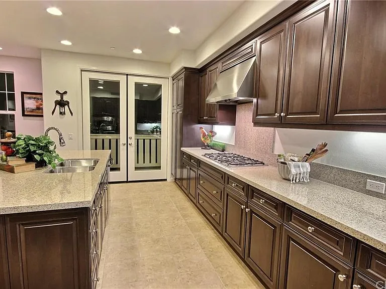 18674 Clubhouse Dr — Photo 12