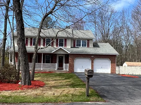 65 Sassafras Ct, Mountain Top, PA 18707