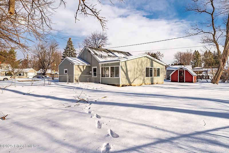 5th image of 1109 Roberta Road