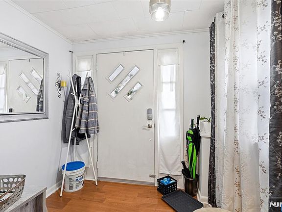 4th image of 29 Gordon St