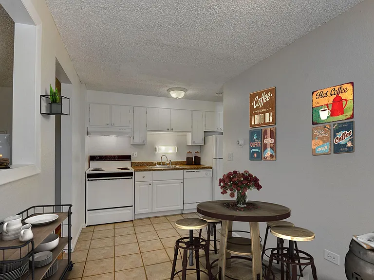 140 S Ogden St — Photo 24