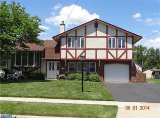 1240 Brennan Dr, Warminster, PA 18974