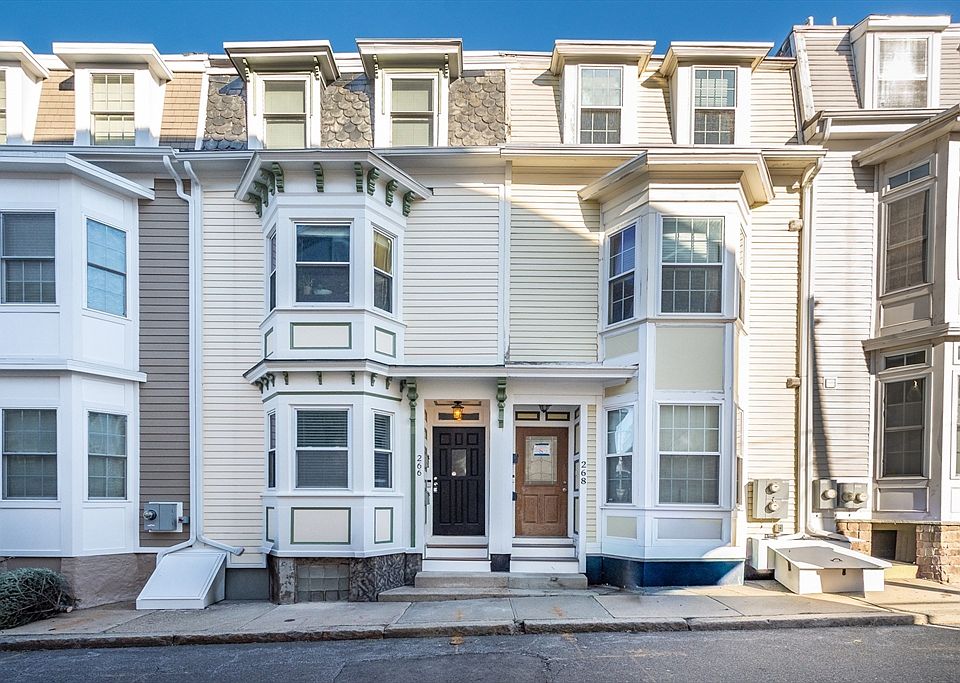 1st image of 266 Bowen St #1