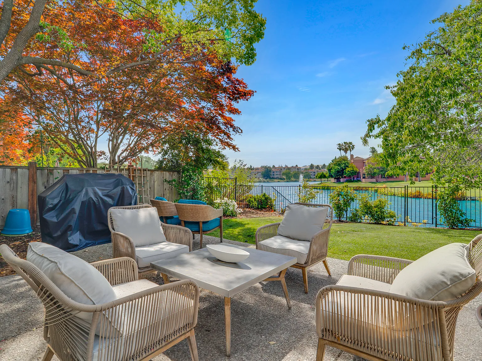 E Lakeshore Dr, San Ramon — Photo 2