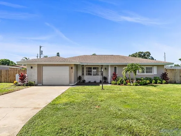 112 66th Avenue Dr W, Bradenton, FL 34207