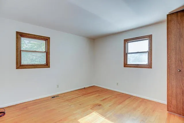4 bed, 1.5 bath, 1870 sqft, $1,850 — Photo 4