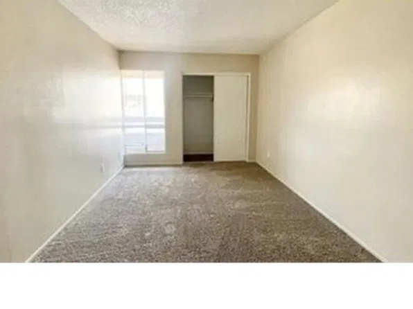 2684 N 43rd Ave #27D, Phoenix, AZ 85009