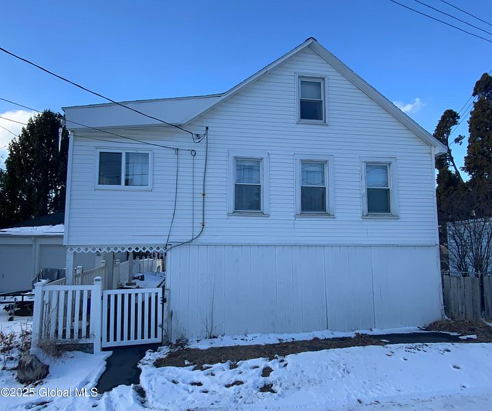 4th image of 1314 7th Avenue