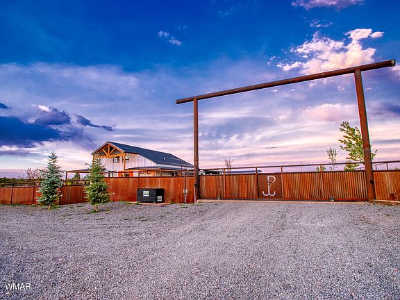 2nd image of 1093 School House Ln