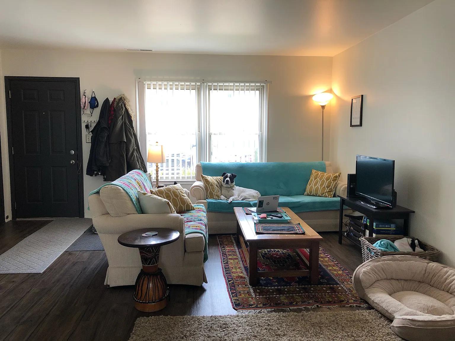 2 bed, 1.5 bath, 1092 sqft, $2,100 — Photo 2
