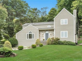 876 Stillwater Rd, Stamford, CT 06902