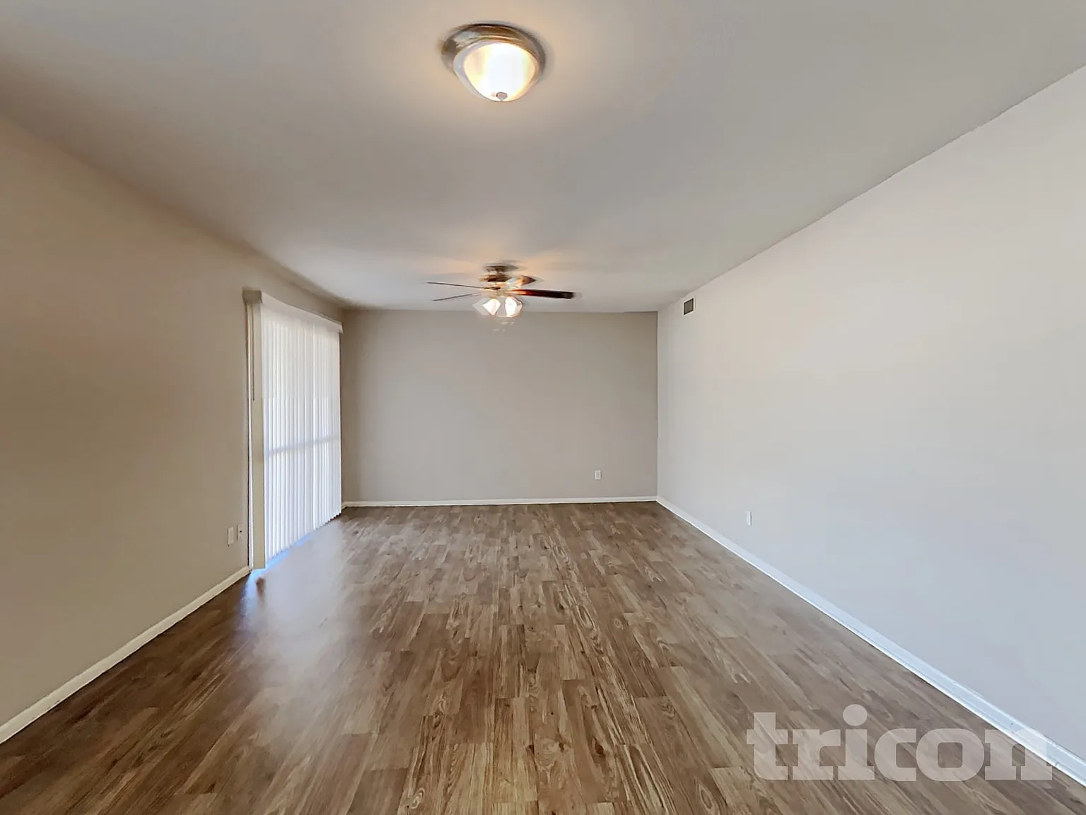 3424 W Acoma Drive Phoenix AZ — Photo 3