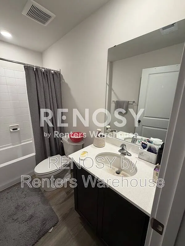 4 bed, 3.5 bath, 3000 sqft, $3,500 — Photo 3