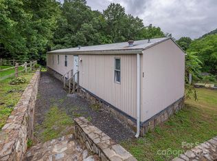 60 Pebble Way, Maggie Valley, NC 28751