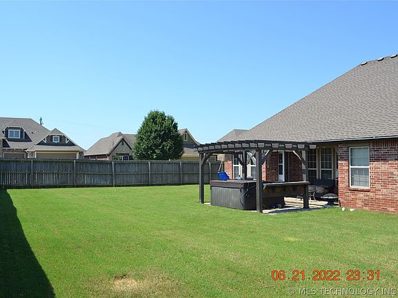 4th image of 13623 S Owasso Ave W