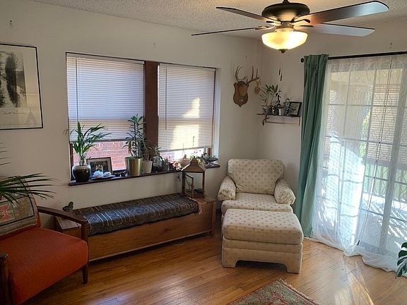 3rd image of 4033 Kenwood Ave APT 3S