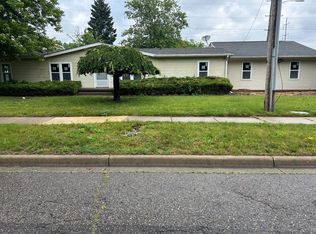 820 Mel Ave, Lansing, MI 48911