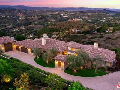 355 Briar Bluff Cir, Thousand Oaks, CA, 91360