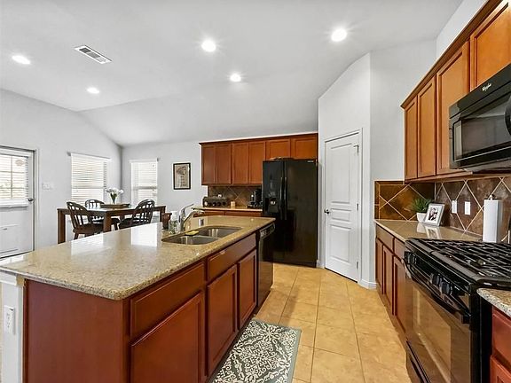 3rd image of 4650 Ferndale Meadows Dr