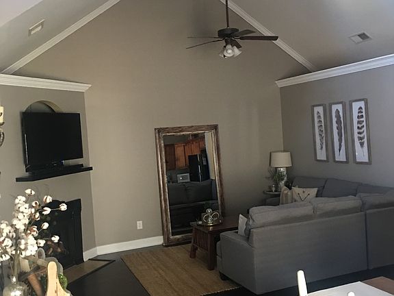 5th image of 2077 Rossburg Pl