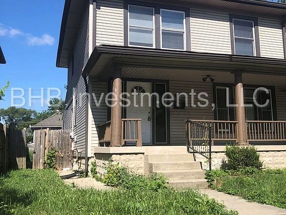 2nd image of 640 N Temple Ave