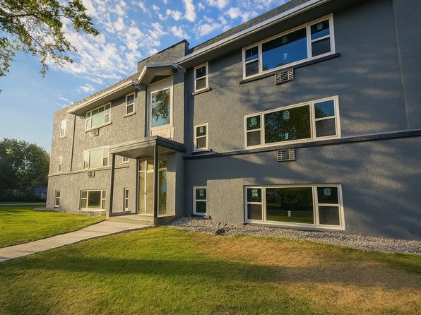 11 9th Ave NE #11488367