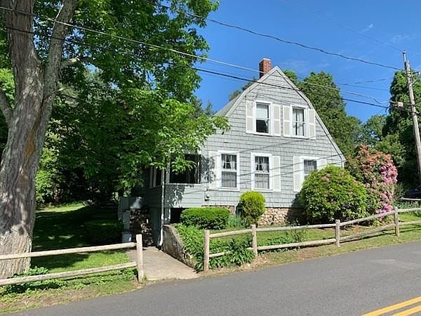 1st image of 239 Sheridan St