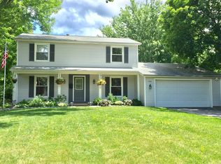 106 Marble Dr, Rochester, NY 14615
