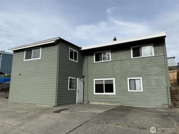 5955 23rd Avenue S, Seattle, WA 98108