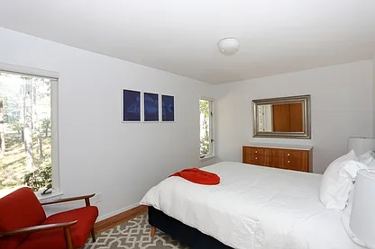 20 Old Canoe Place Rd — Photo 12