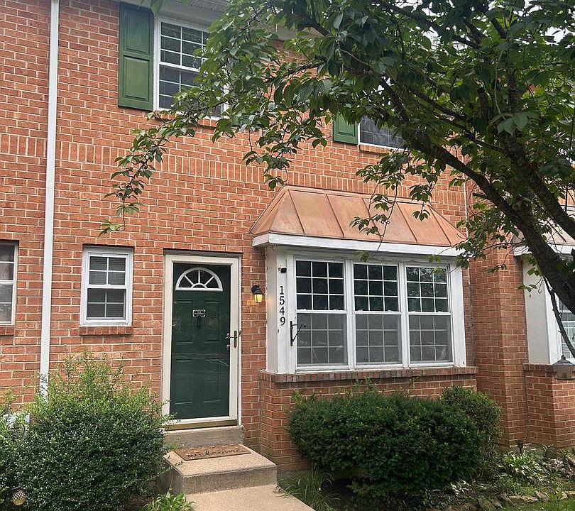 1st image of 1549 S Coventry Ln