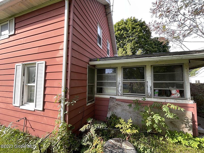 2nd image of 25 Lyman Street