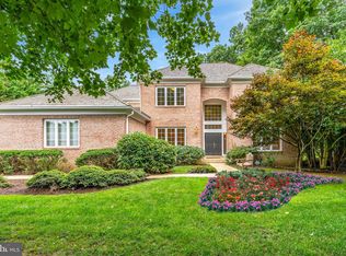 9616 Eagle Ridge Dr, Bethesda, MD 20817