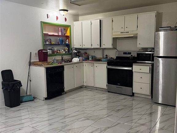 5th image of 4709 Elm Ave